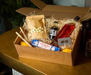 Home cocktail kits: Nine Lives